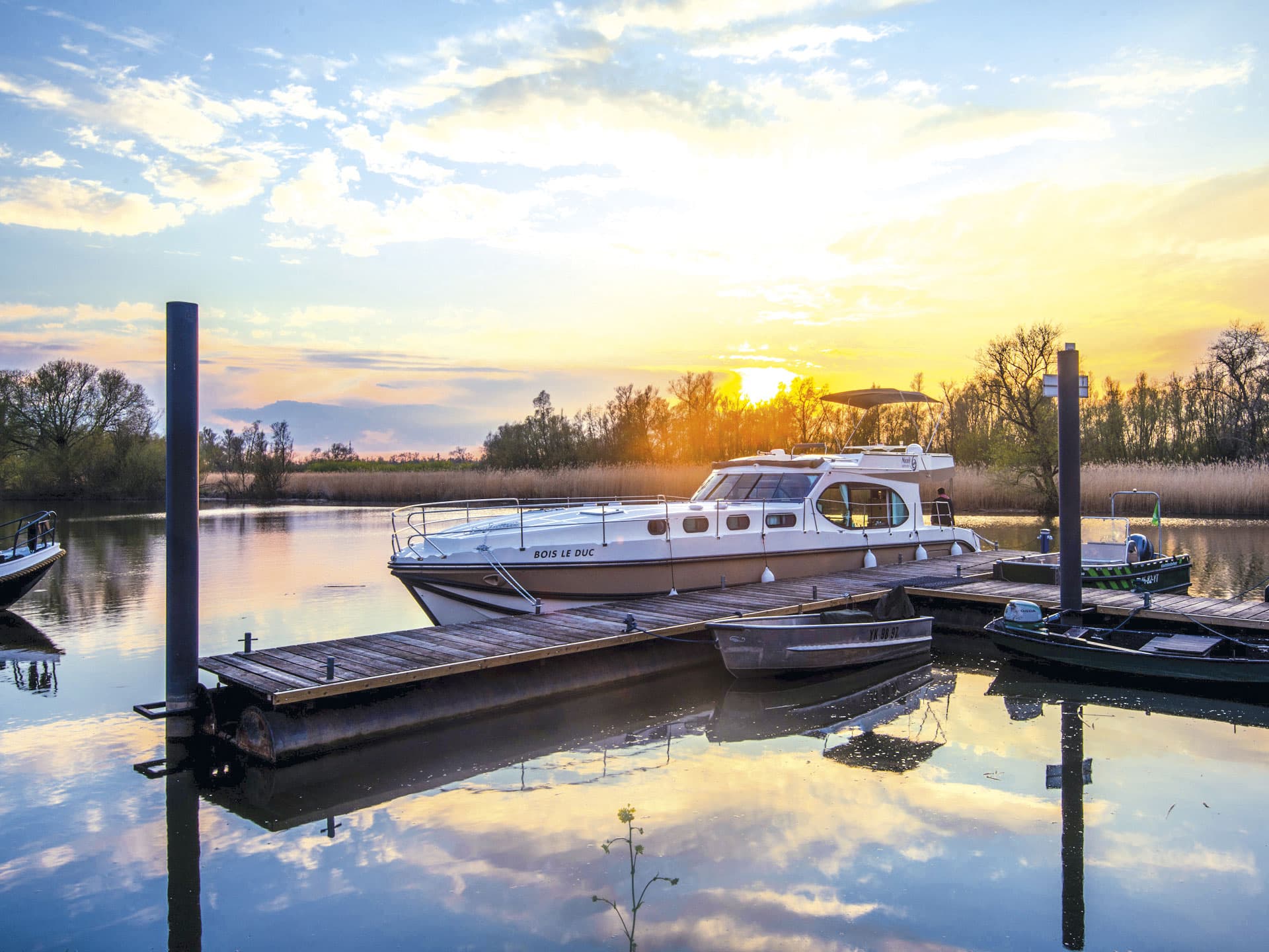 Houseboat in Germania nei laghi del Meclenburgo