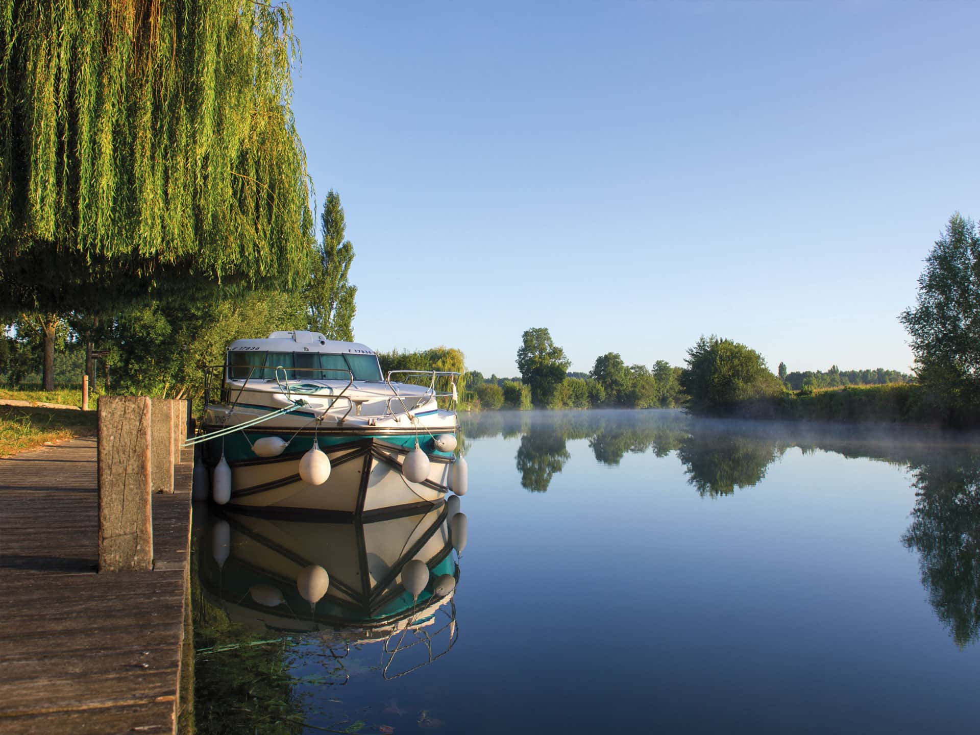 Houseboat nel Fiume Charente in Francia