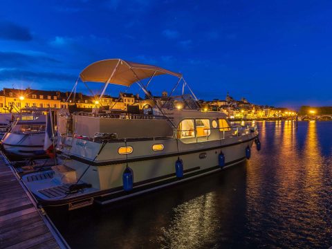 Linssen Grand Sturdy 34.9 vista notturna