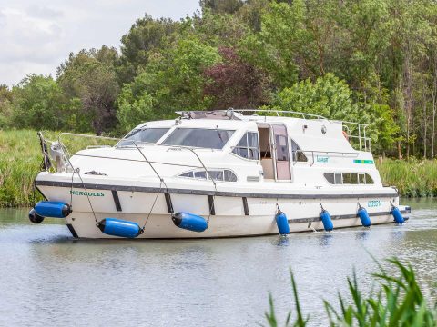 Houseboat Europa 600 vista di prua