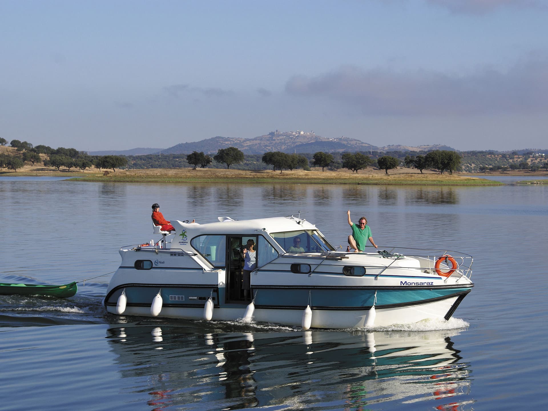 Houseboat Gran Comfort 1100 in navigazione