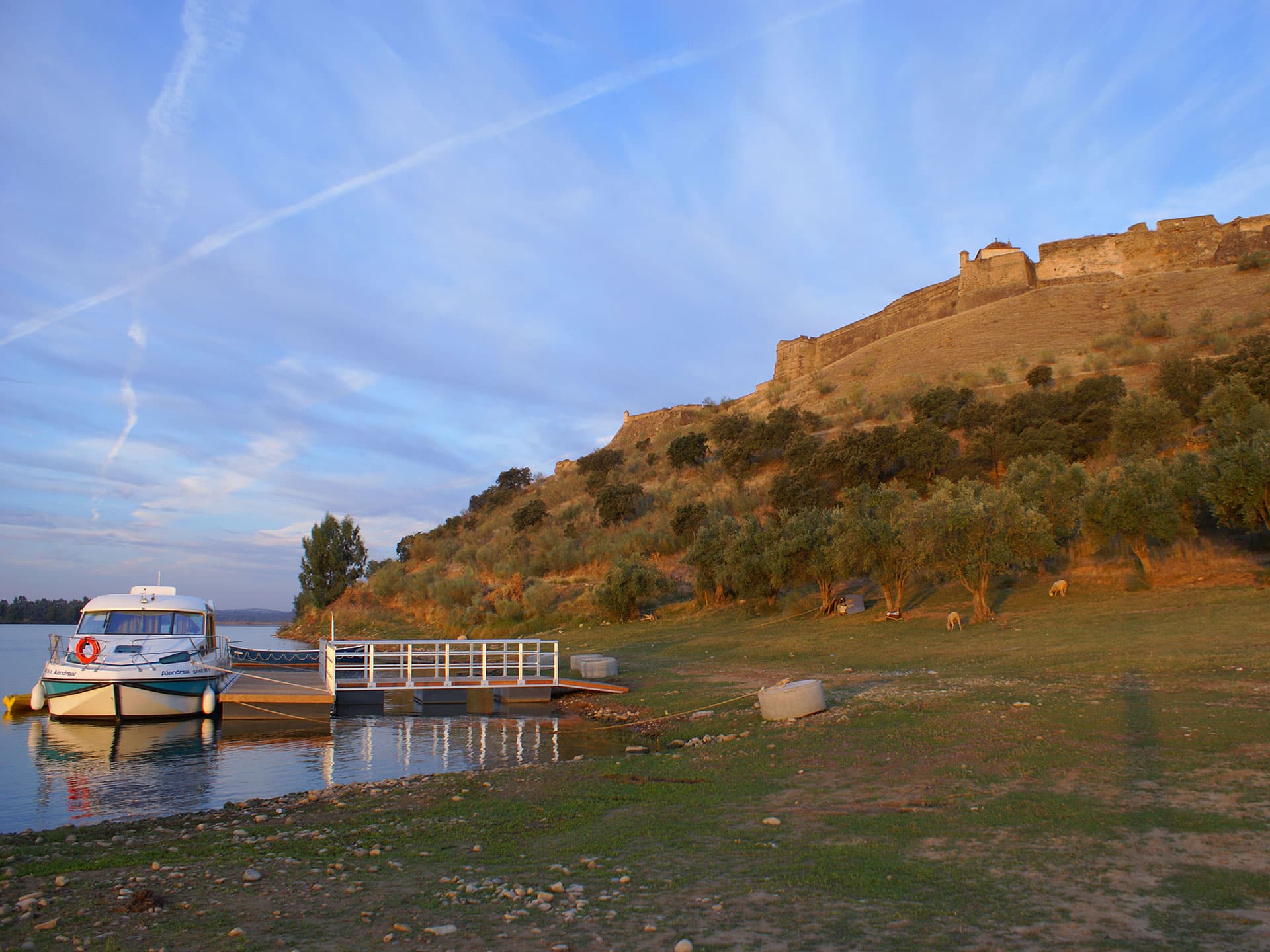 Houseboat in Portogallo nel LAgo di Alqueva