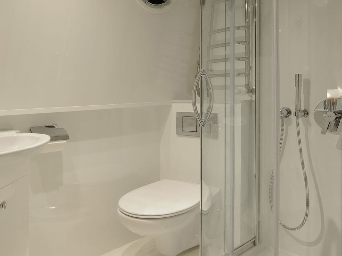 Houseboat Europa 700 bagno