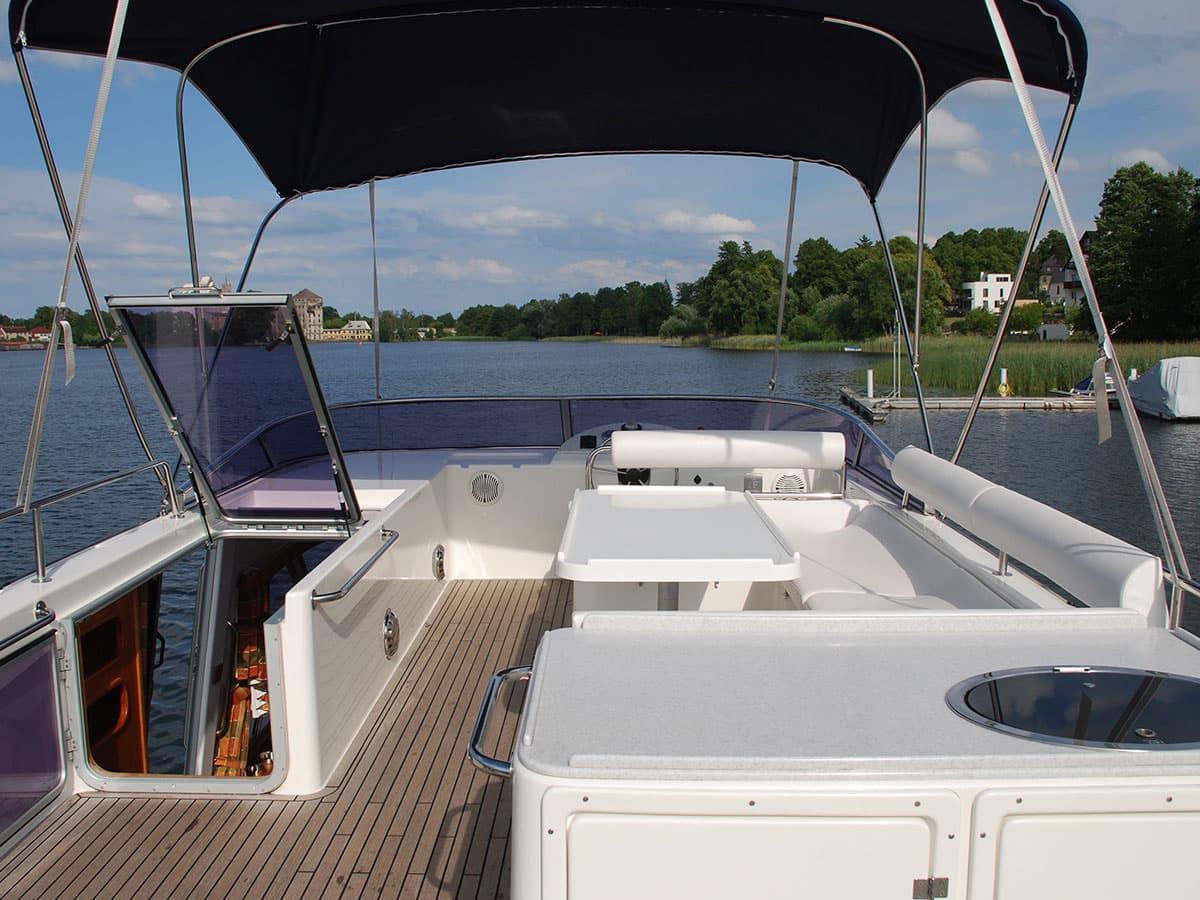 Houseboat Europa 700 ponte superiore