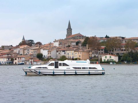 Houseboat Grand Classique nel Canal du Midi