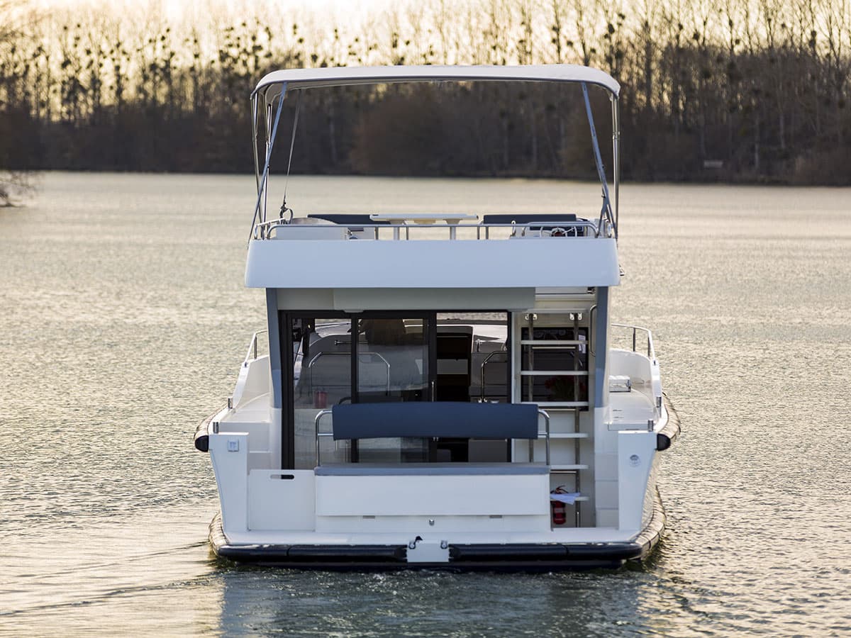 Houseboat Horizon 2 vista di poppa