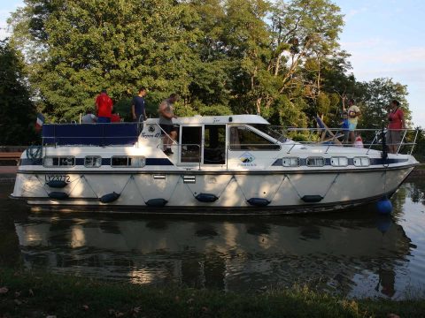 Houseboat Tarpon Trio Prestige vista laterale