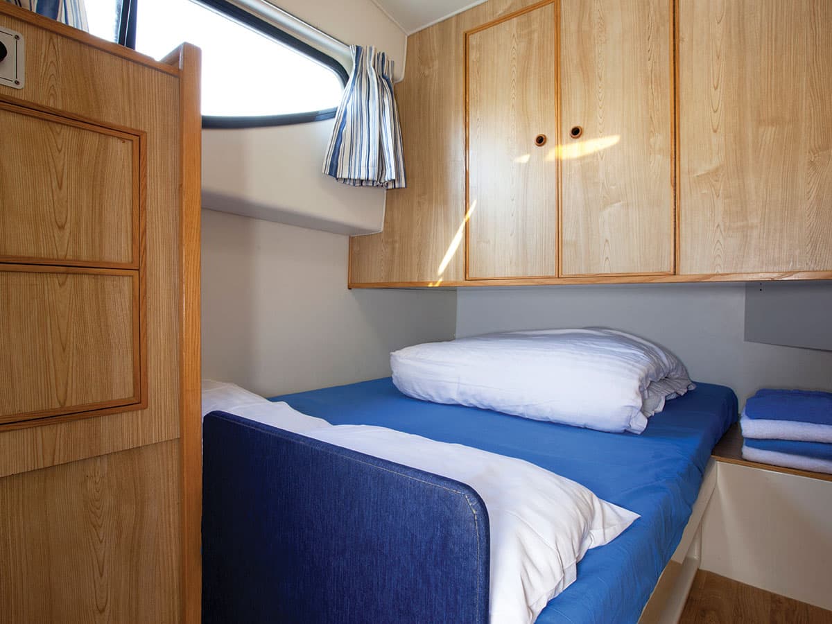 Houseboat Caprice cabina letto matrimoniale