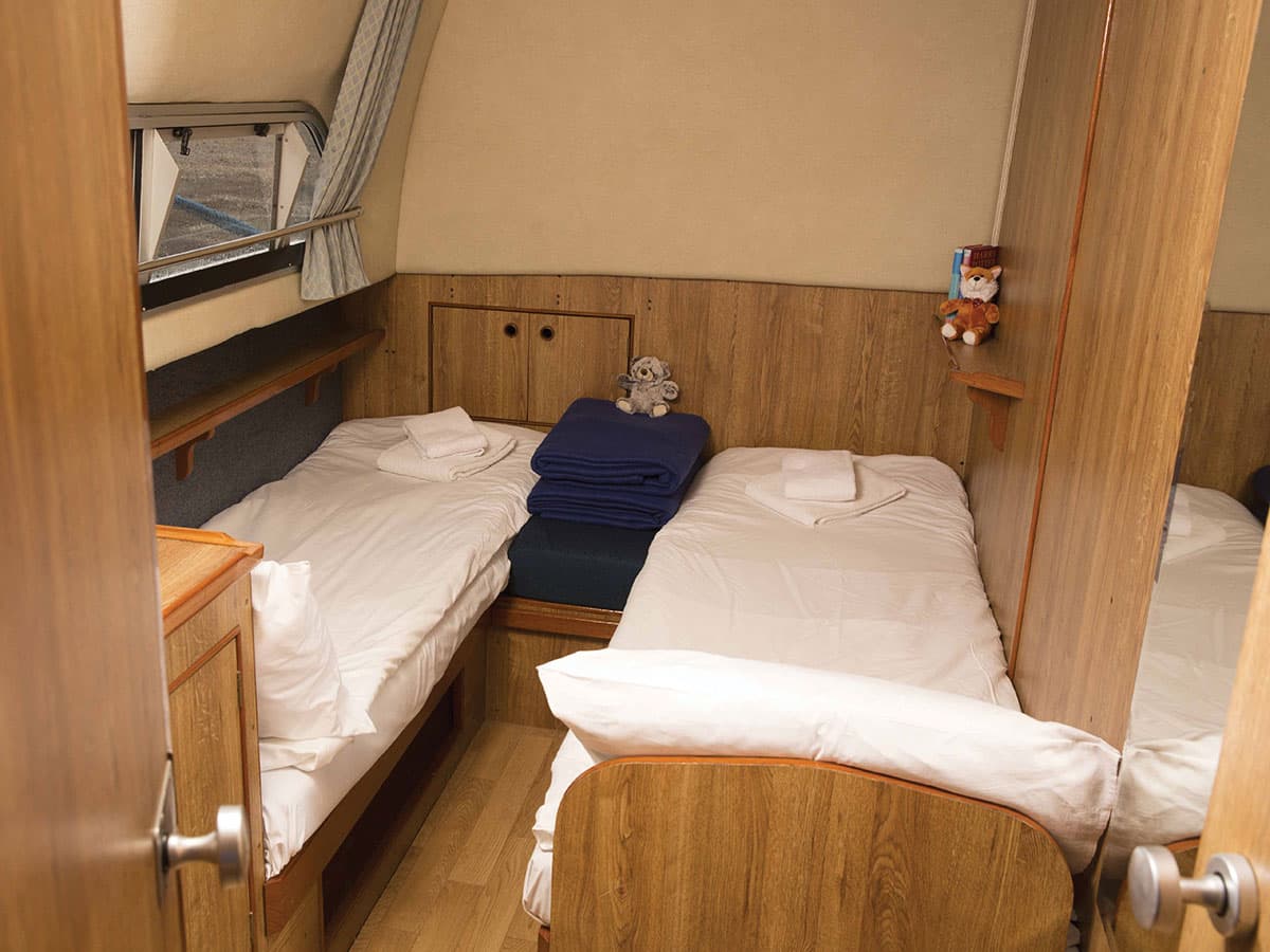 Houseboat Crusader cabina con letti singoli