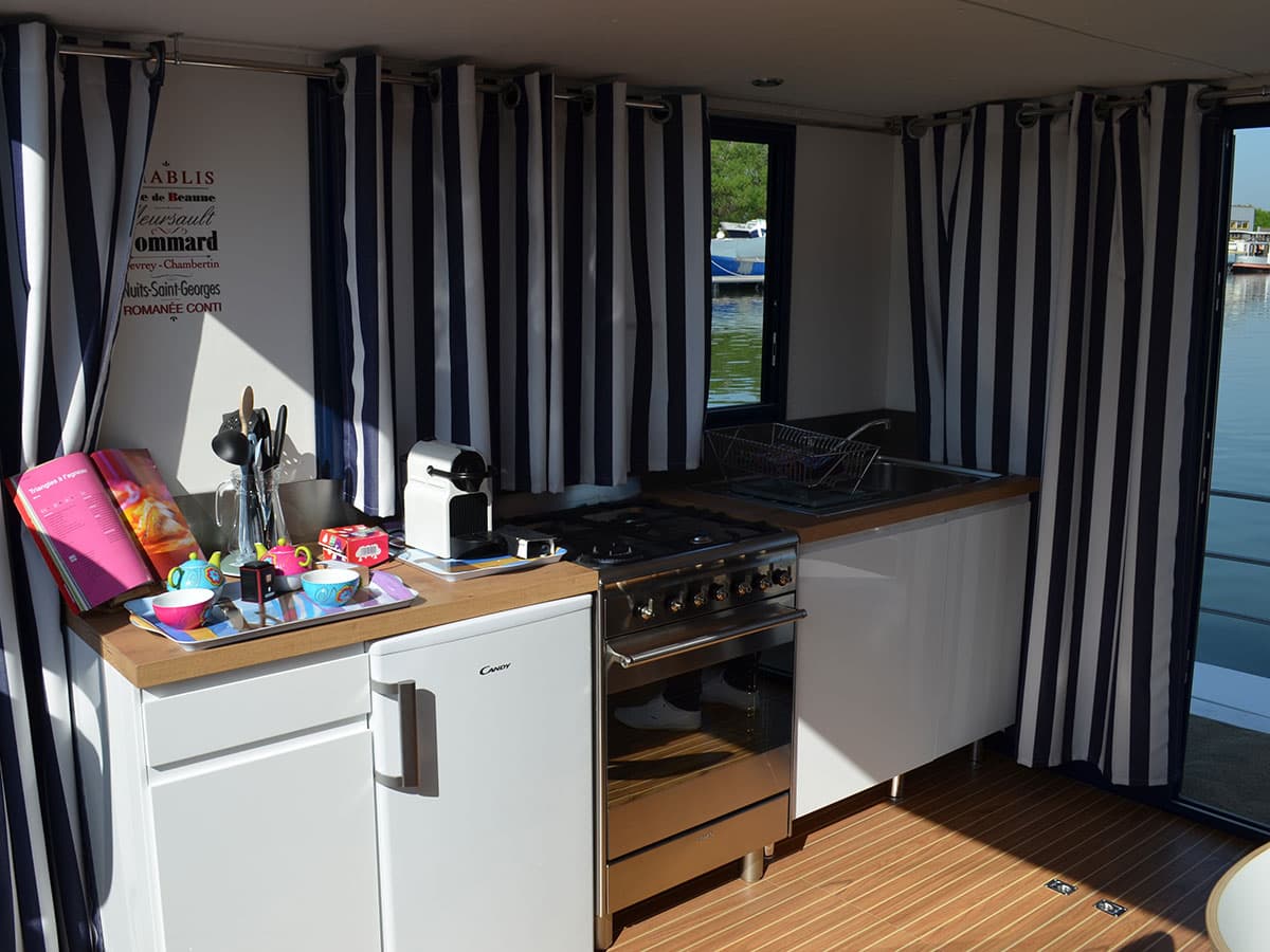 Houseboat Penichette P cucina