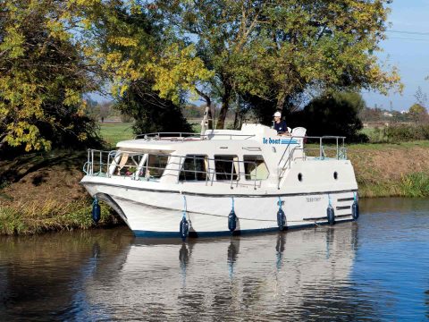 Houseboat Sheba in navigazione