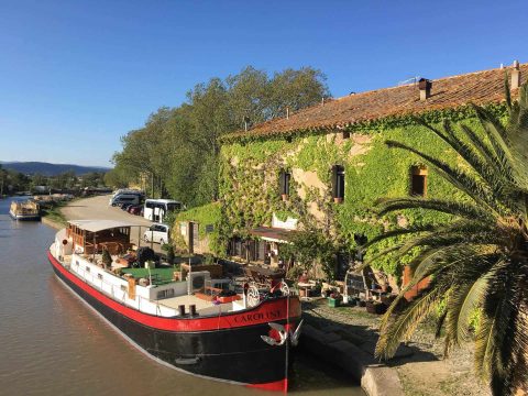 Le Somail porto nel Canal du Midi