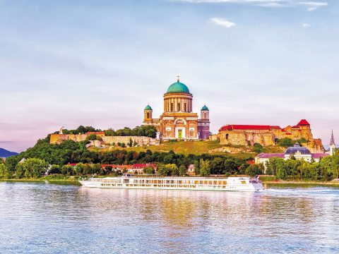 Battello fluviale sul Danubio, basilica di Esztergom