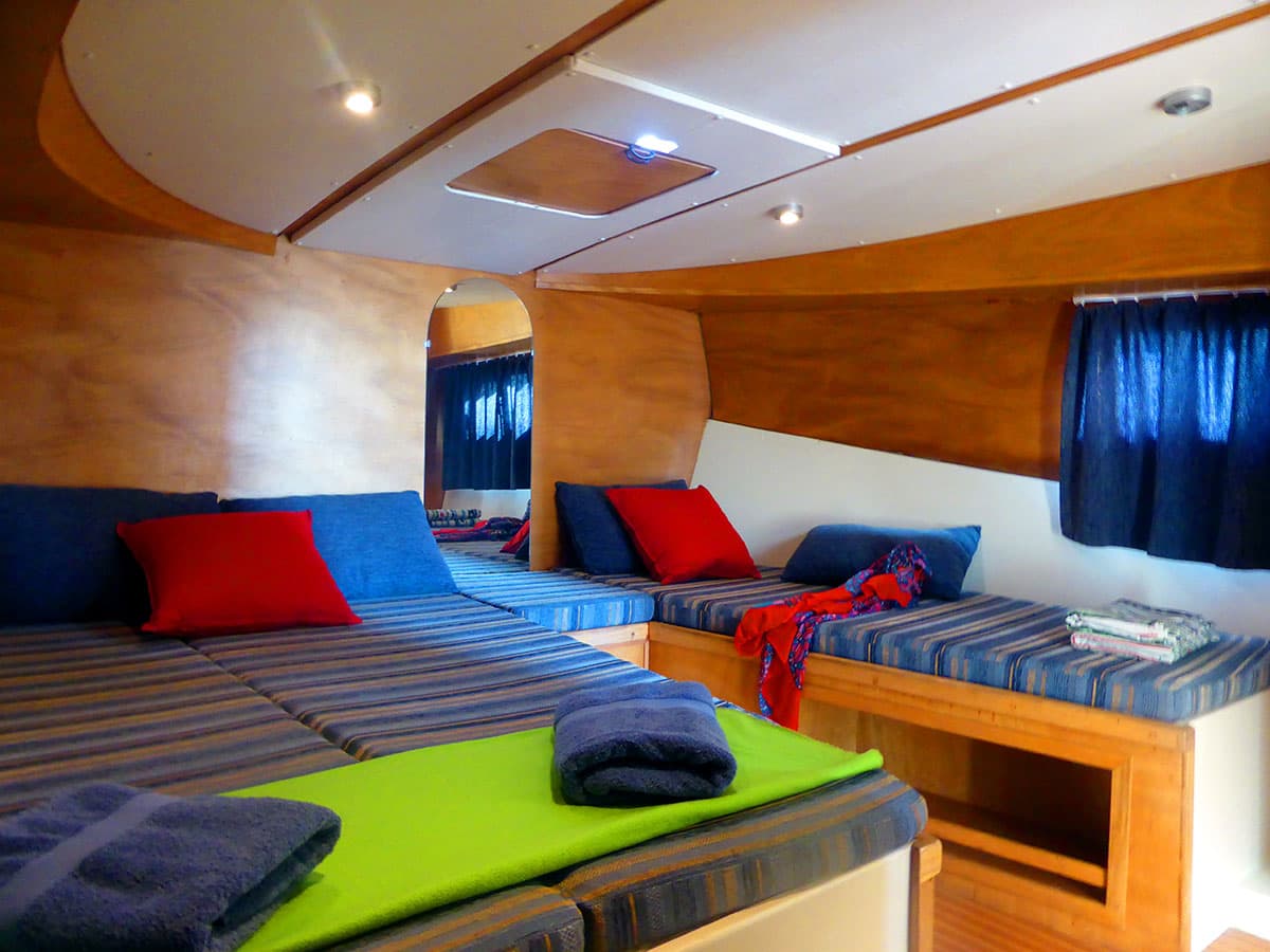 Houseboat New Con Fly Suite cabina