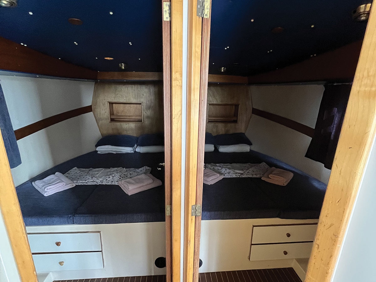 Houseboat New Con Fly Twins cabine di prua