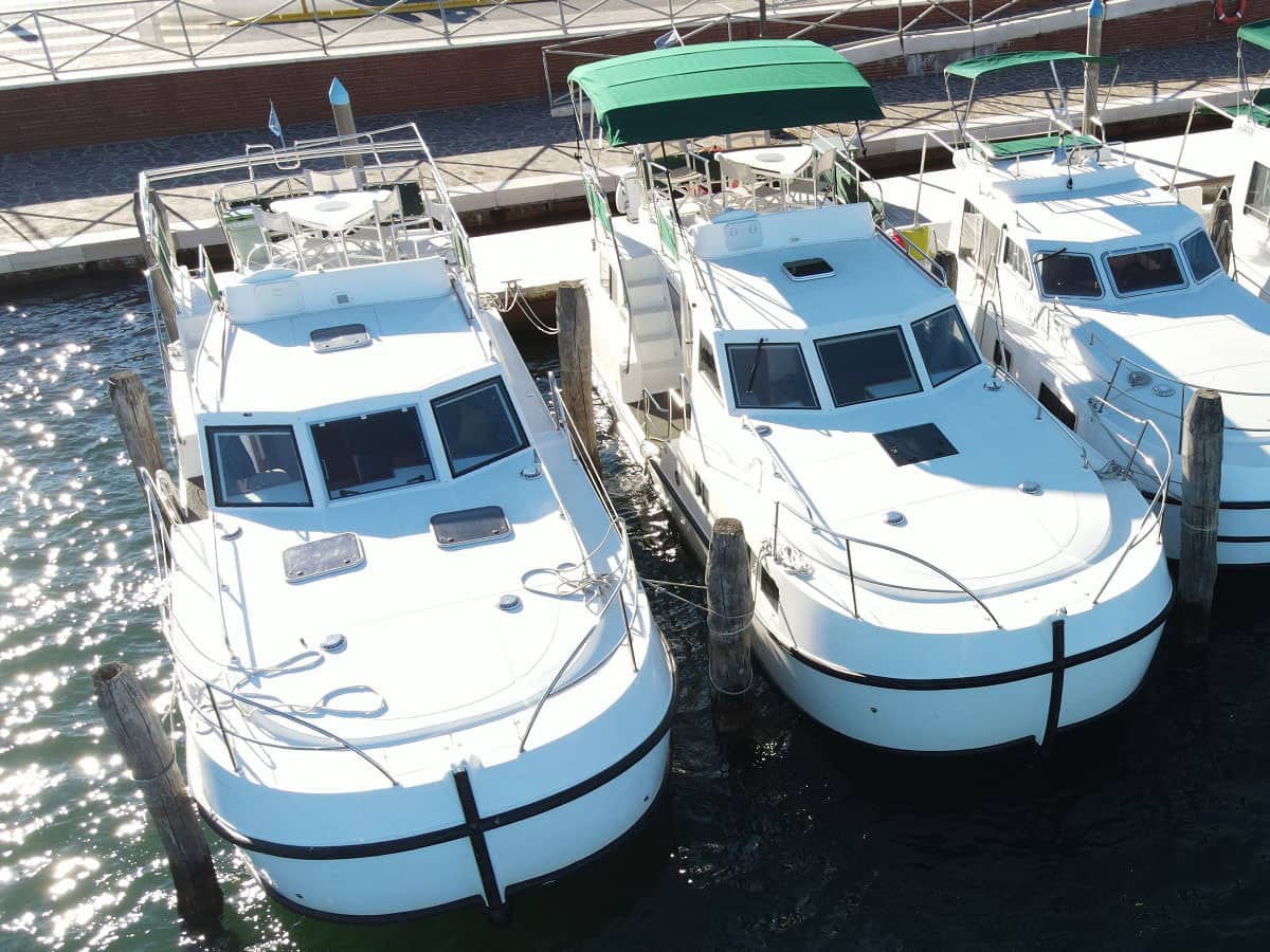 Houseboat Tip Top vista del ponte superiore