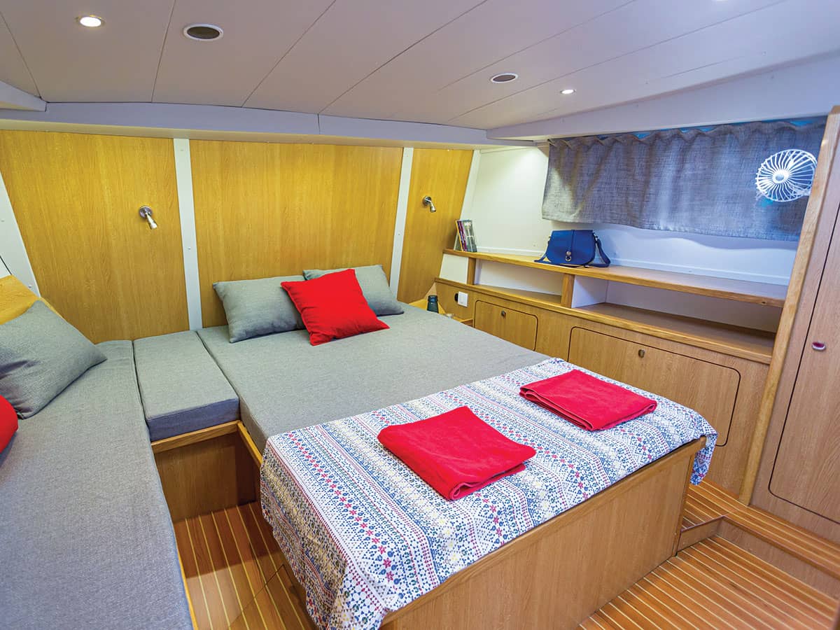 Houseboat Tip Top L cabina di prua