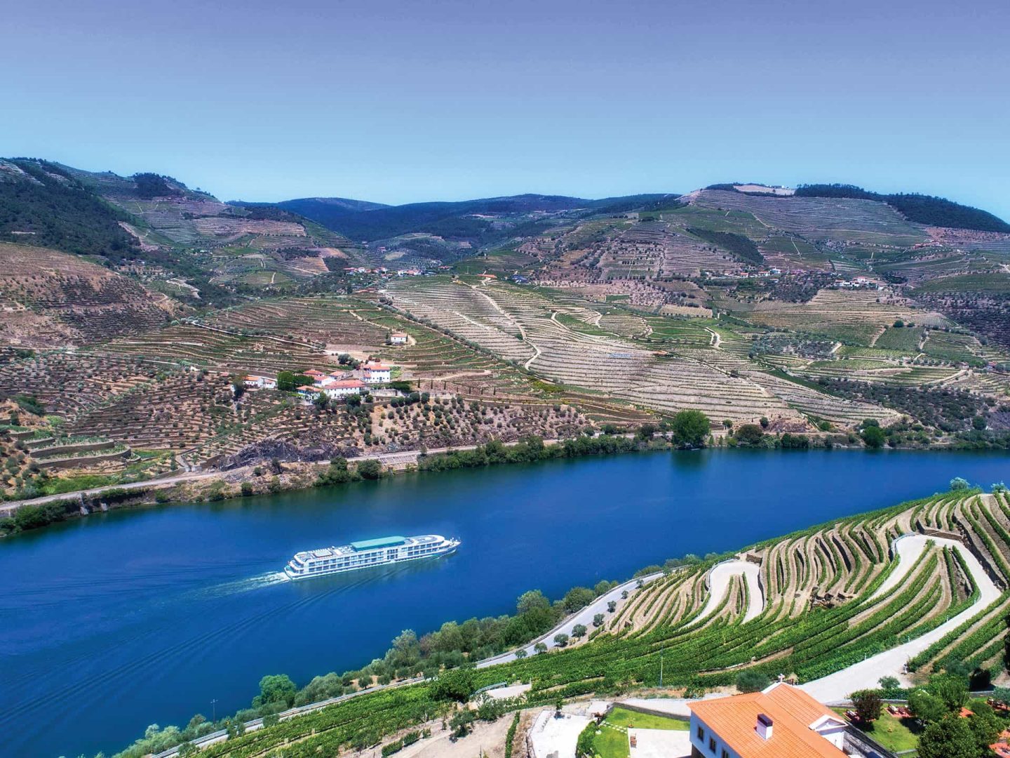 Battello fluviale sul Douro in Portogallo