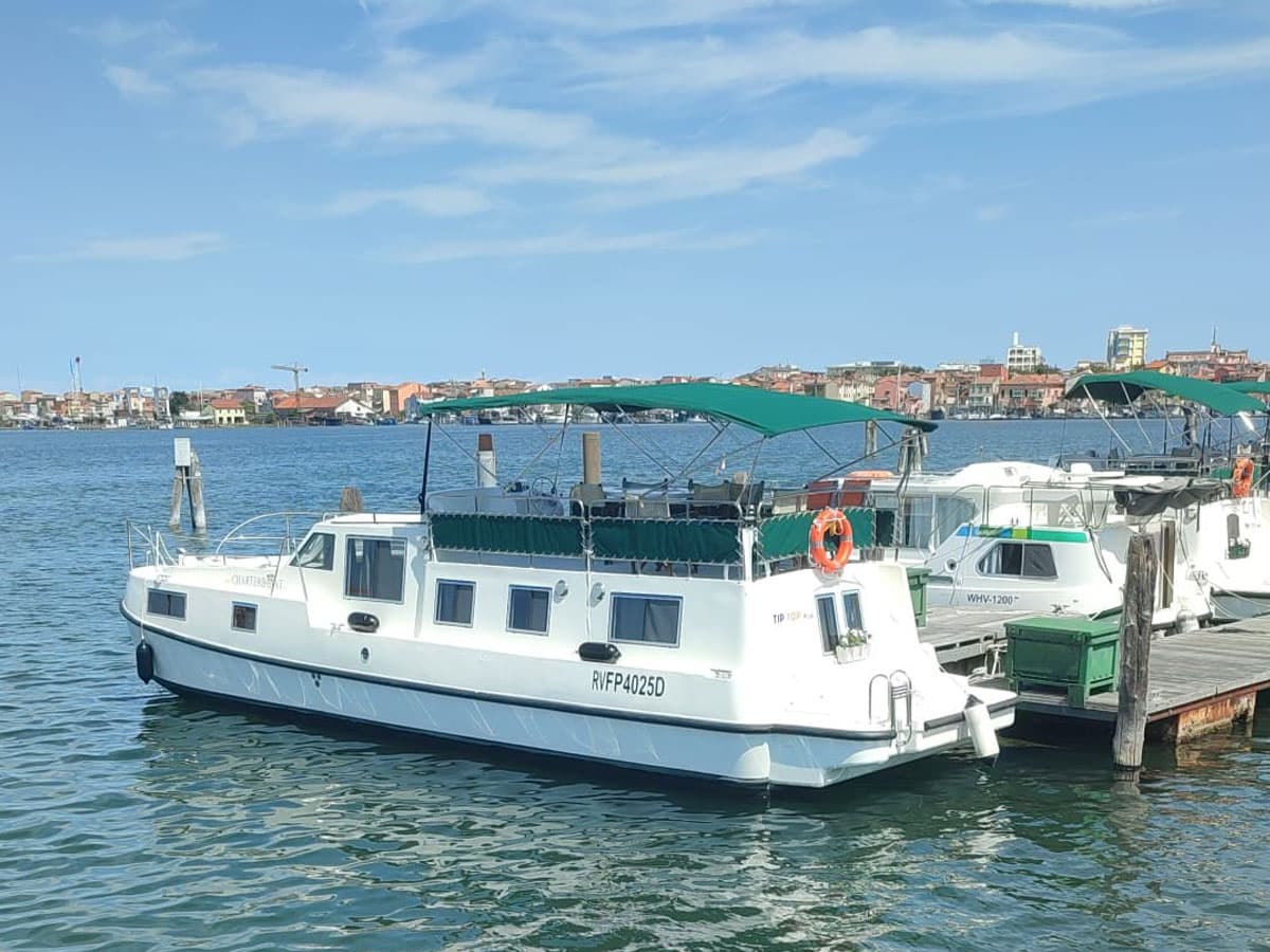 Houseboat Tip Top Plus